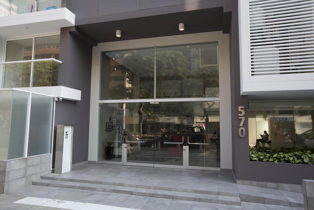 Urbano Apartments Miraflores Pardo Лима Екстериор снимка